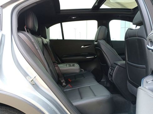 Used 2024 Cadillac XT4 Luxury w/ Cold Weather Package image 28