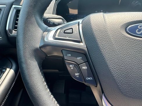 Certified 2024 Ford Edge Titanium AWD/4WD image 12