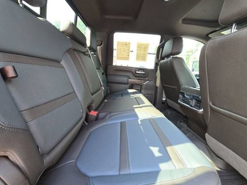 Used 2021 GMC Sierra 2500 Denali w/ Denali Ultimate Package AWD/4WD image 14