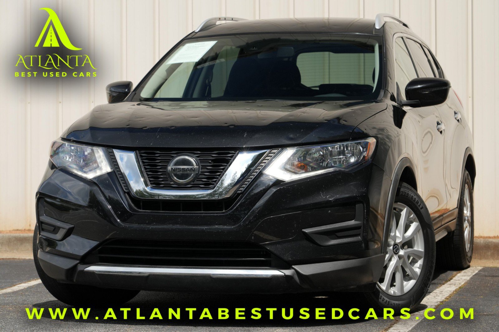 Used 2020 Nissan Rogue SV FWD image 1