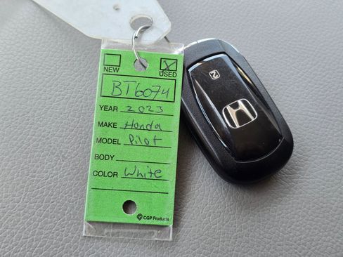 Used 2023 Honda Pilot Touring image 33