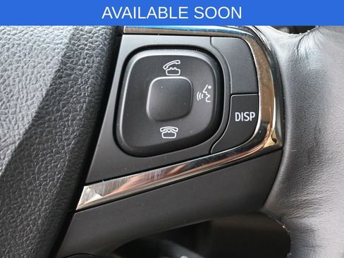 Used 2013 Toyota Avalon Limited FWD image 19