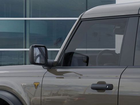 New 2025 Ford Bronco Badlands image 24