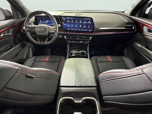 Certified 2024 Chevrolet Traverse RS FWD image 38