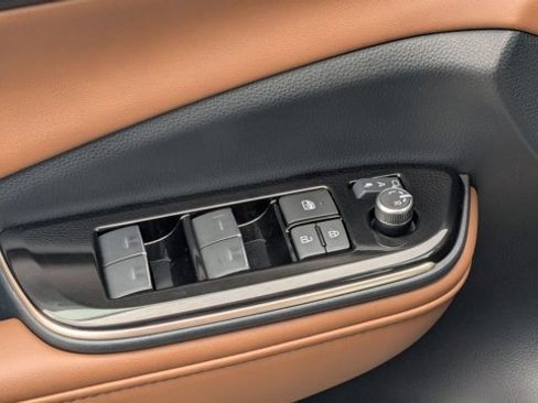 New 2026 Toyota Crown Signia Limited image 13