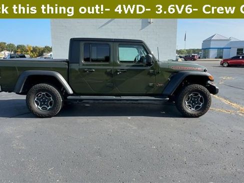 Used 2023 Jeep Gladiator Mojave w/ Cold Weather Group image 10