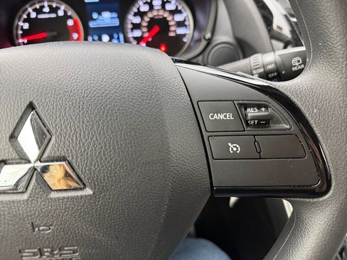 Used 2025 Mitsubishi Eclipse Cross ES image 33