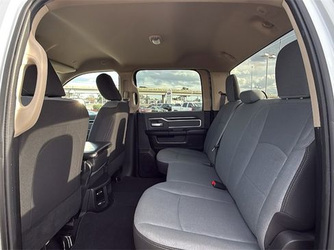 Used 2019 RAM 2500 Big Horn image 16