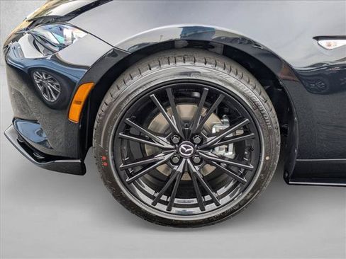 New 2026 MAZDA MX-5 Miata Club w/ Appearance Package RWD image 19