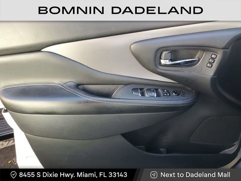 Used 2023 Nissan Murano SL image 7