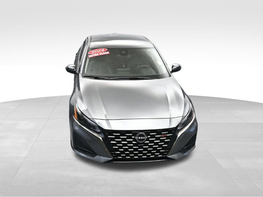 Used 2024 Nissan Altima 2.5 SR FWD image 38