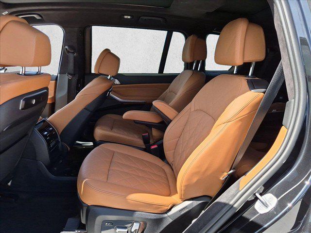 Certified 2024 BMW X7 xDrive40i w/ M Sport Package AWD/4WD image 19