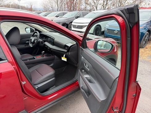 New 2026 Nissan Kicks SR w/ Cold Weather Package image 22