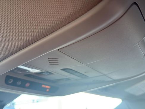 Used 2020 Buick Enclave Avenir w/ Avenir Technology Package image 18