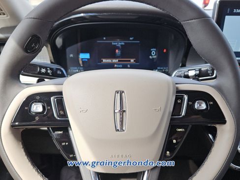 Used 2023 Lincoln Corsair FWD w/ Equipment Group 101A image 18