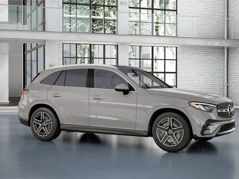 New 2026 Mercedes-Benz GLC 300 image 8