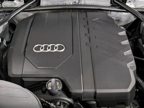 Certified 2025 Audi Q5 2.0T Premium Plus image 23