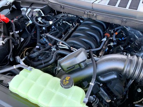 New 2025 Ford F150 Lariat w/ Equipment Group 501A Mid image 17