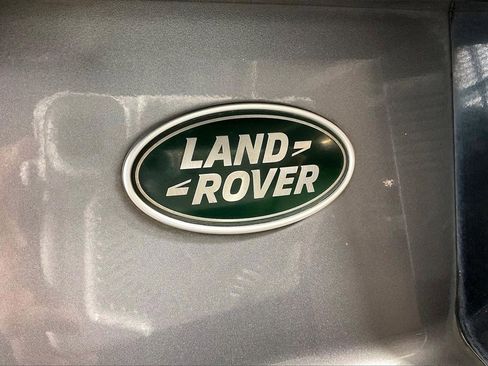 Used 2023 Land Rover Discovery Sport S image 31