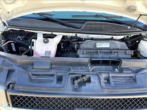 Used 2019 Chevrolet Express 3500 LT w/ LT Preferred Equipment Group image 11