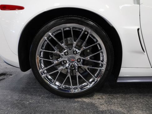 Used 2013 Chevrolet Corvette 427 w/ 1SC Preferred Equipment Group image 14