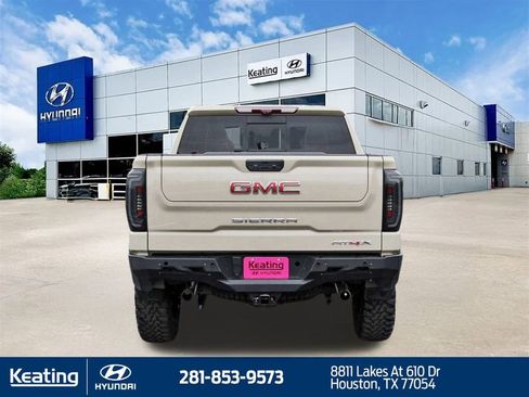 Used 2022 GMC Sierra 1500 AT4X image 6
