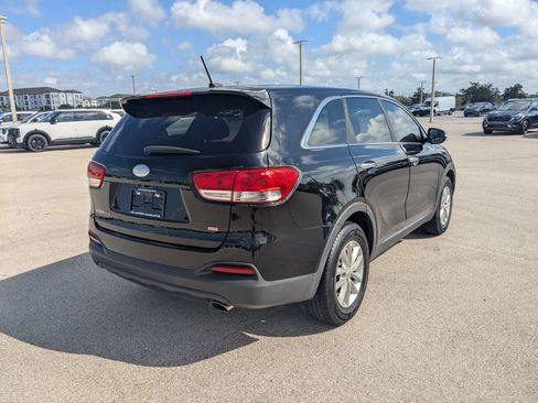 Used 2018 Kia Sorento L FWD image 5