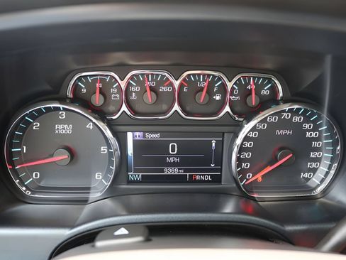Used 2018 Chevrolet Silverado 1500 LT w/ Texas Edition RWD image 24