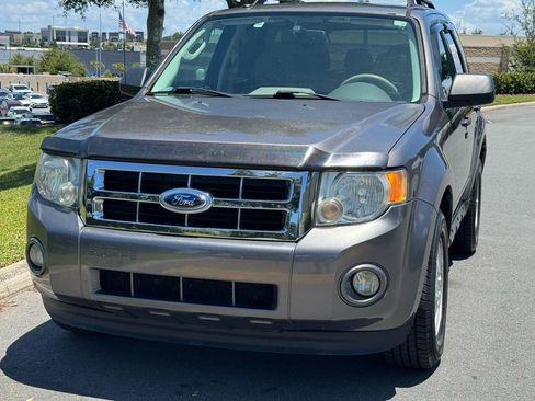 Used 2011 Ford Escape XLT FWD image 4