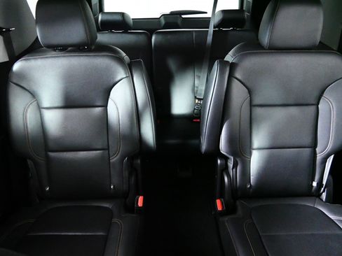 Used 2019 Chevrolet Traverse Premier AWD/4WD image 13