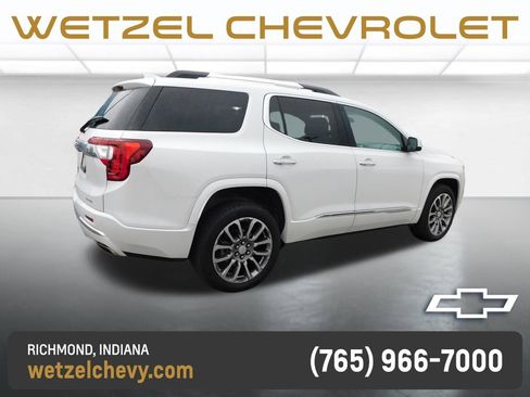Used 2023 GMC Acadia Denali w/ Denali Technology Package AWD/4WD image 3