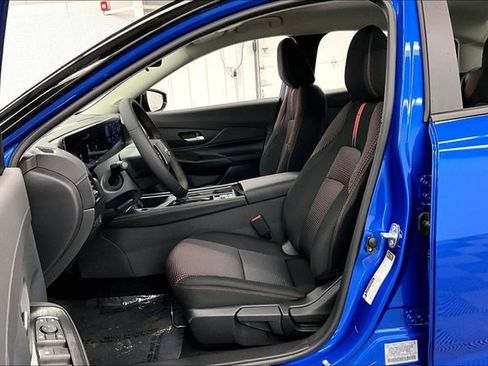 New 2026 Nissan Sentra SR FWD image 10