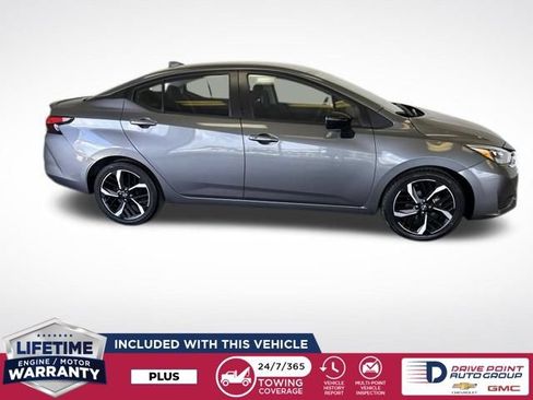 Used 2024 Nissan Versa SR FWD image 2