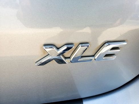 Used 2015 Toyota Sienna XLE FWD image 15