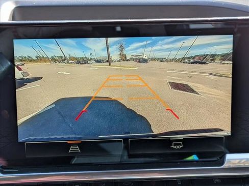 Used 2022 GMC Sierra 1500 SLE image 13