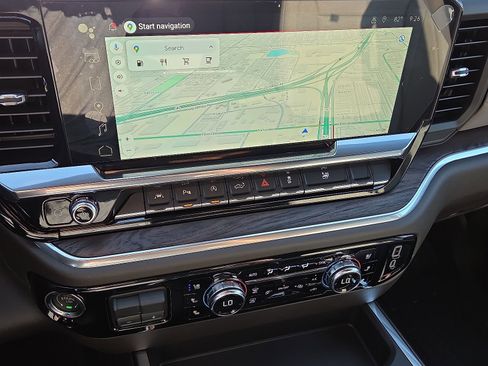 New 2026 GMC Sierra 1500 SLT image 11