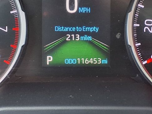 Used 2021 Toyota RAV4 XLE FWD image 34