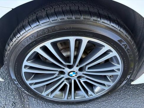 Used 2018 BMW 530i RWD image 17
