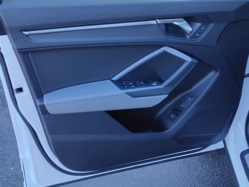 Certified 2025 Audi Q3 2.0T Premium w/ Convenience Package image 11