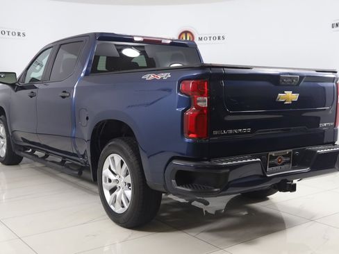 Used 2021 Chevrolet Silverado 1500 Custom AWD/4WD image 4