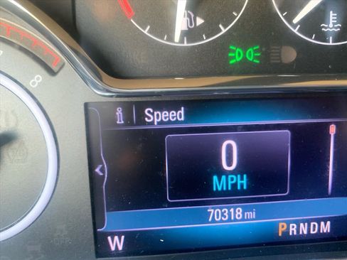 Used 2017 Buick Regal Sport Touring image 10