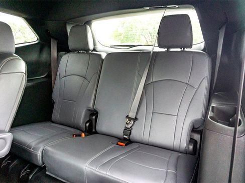 Used 2024 Buick Enclave Premium image 26