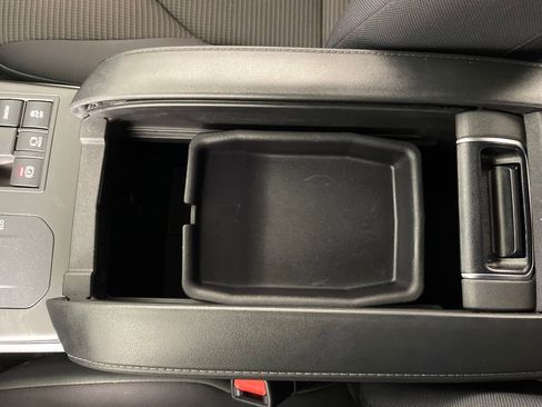 Certified 2025 Toyota Highlander LE image 23