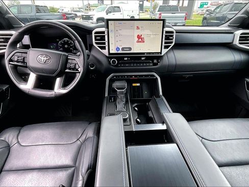 Used 2024 Toyota Tundra Platinum AWD/4WD image 15