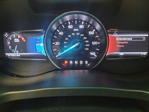 Used 2016 Ford Explorer Sport w/ Equipment Group 401A AWD/4WD image 23