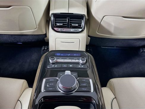 Used 2017 Genesis G90 5.0 Ultimate image 32