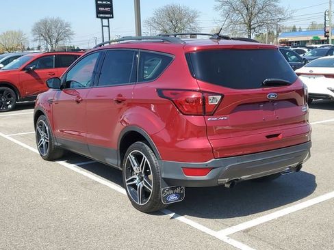 Used 2019 Ford Escape SEL AWD/4WD image 5