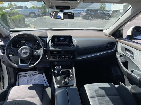 Used 2023 Nissan Rogue SV AWD/4WD image 19