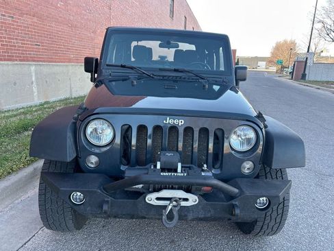 Used 2017 Jeep Wrangler Sport w/ Connectivity Group image 5