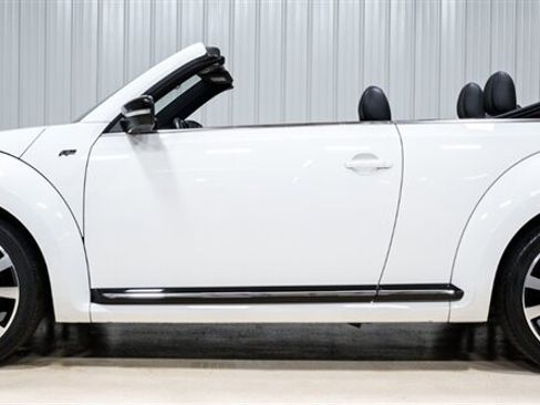 Used 2014 Volkswagen Beetle R-Line FWD image 13